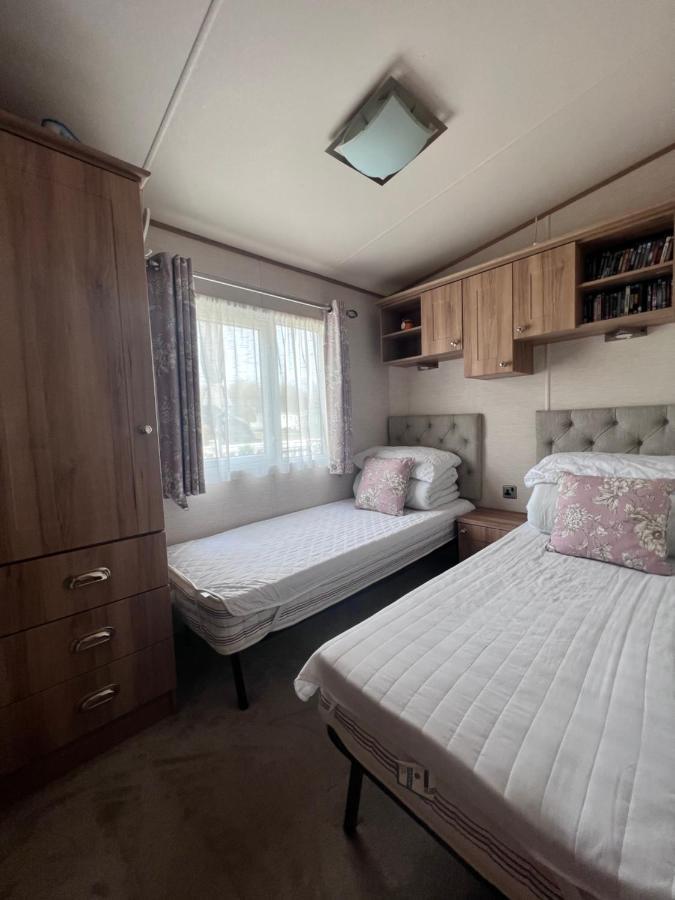 Norfolk Caravan Staycation Pet Friendly Belton with Browston Ngoại thất bức ảnh