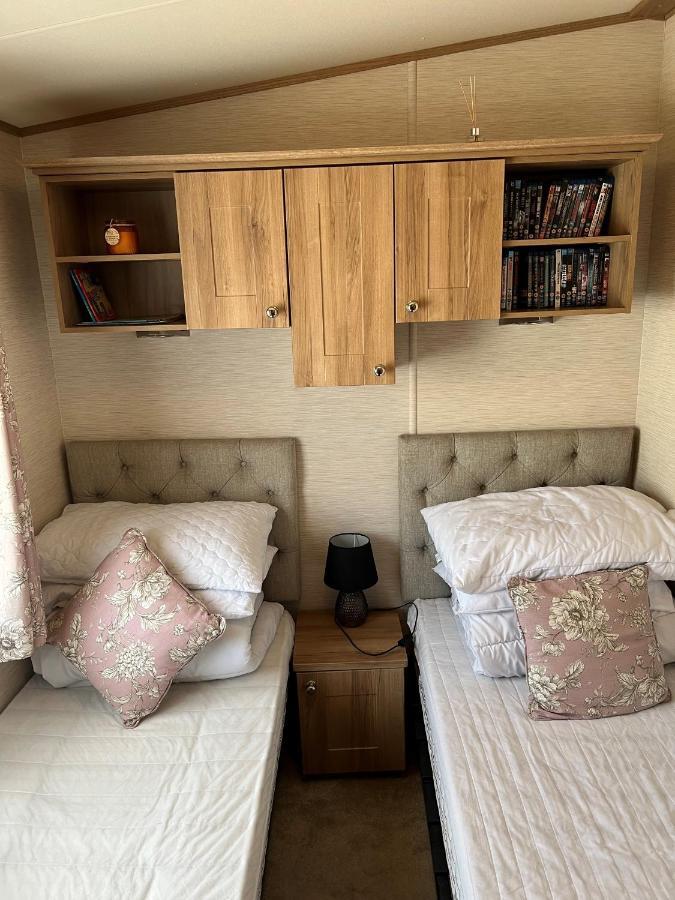 Norfolk Caravan Staycation Pet Friendly Belton with Browston Ngoại thất bức ảnh